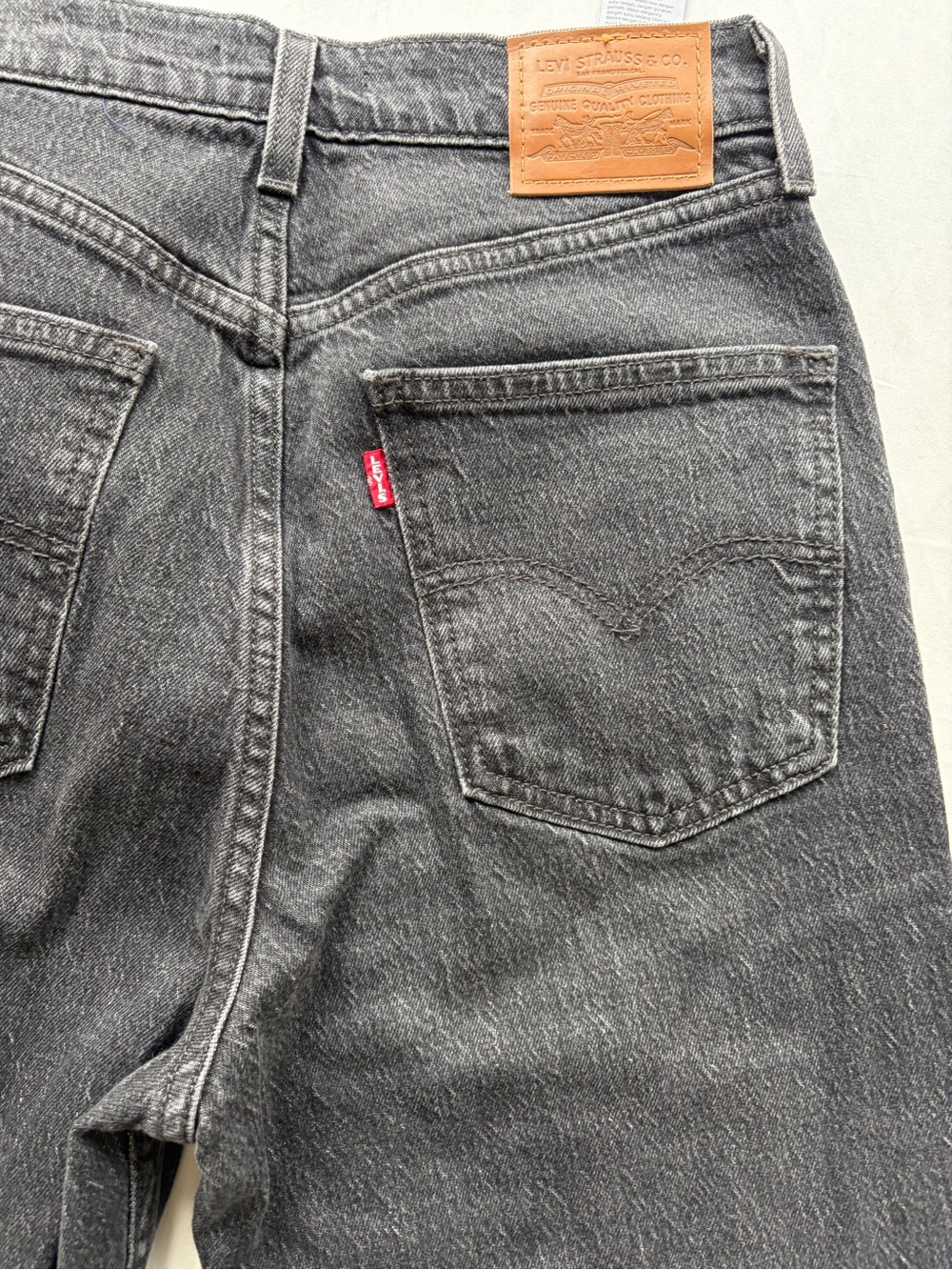 Levi’s Ribcage Size 27 - Picture 5 of 5